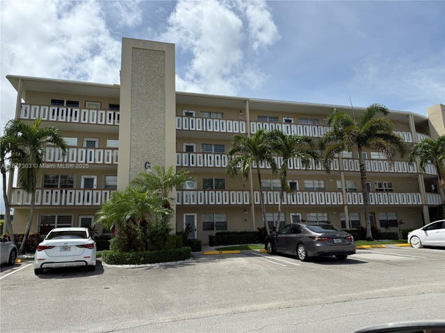 1 of 3 - 423 Wellington G 423, West Palm Beach, FL