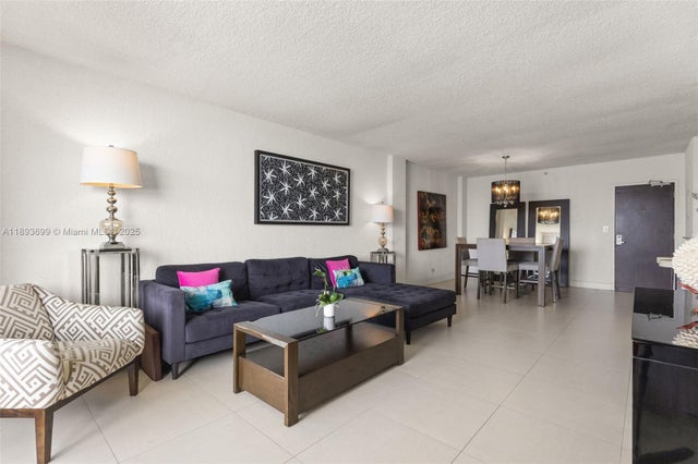4 of 32 - 1500 Bay Rd 1122s, Miami Beach, FL