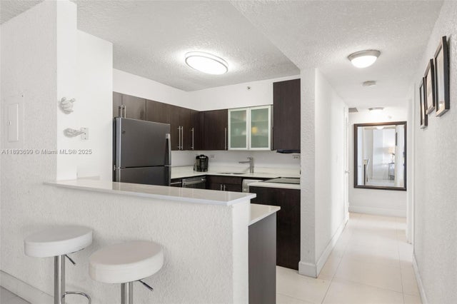 5 of 32 - 1500 Bay Rd 1122s, Miami Beach, FL
