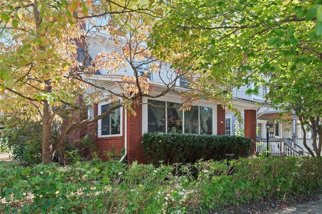 210 Center Avenue, Aspinwall