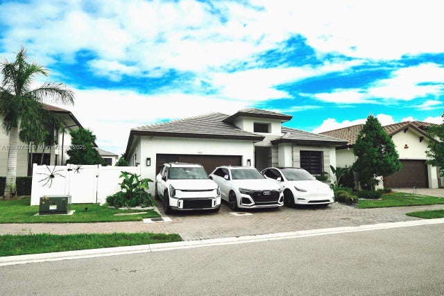 4 of 19 - 8137 Nw 46th Ter, Doral, FL