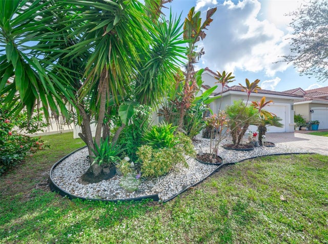 4 of 25 - 5032 Sw 34th Ter, Hollywood, FL