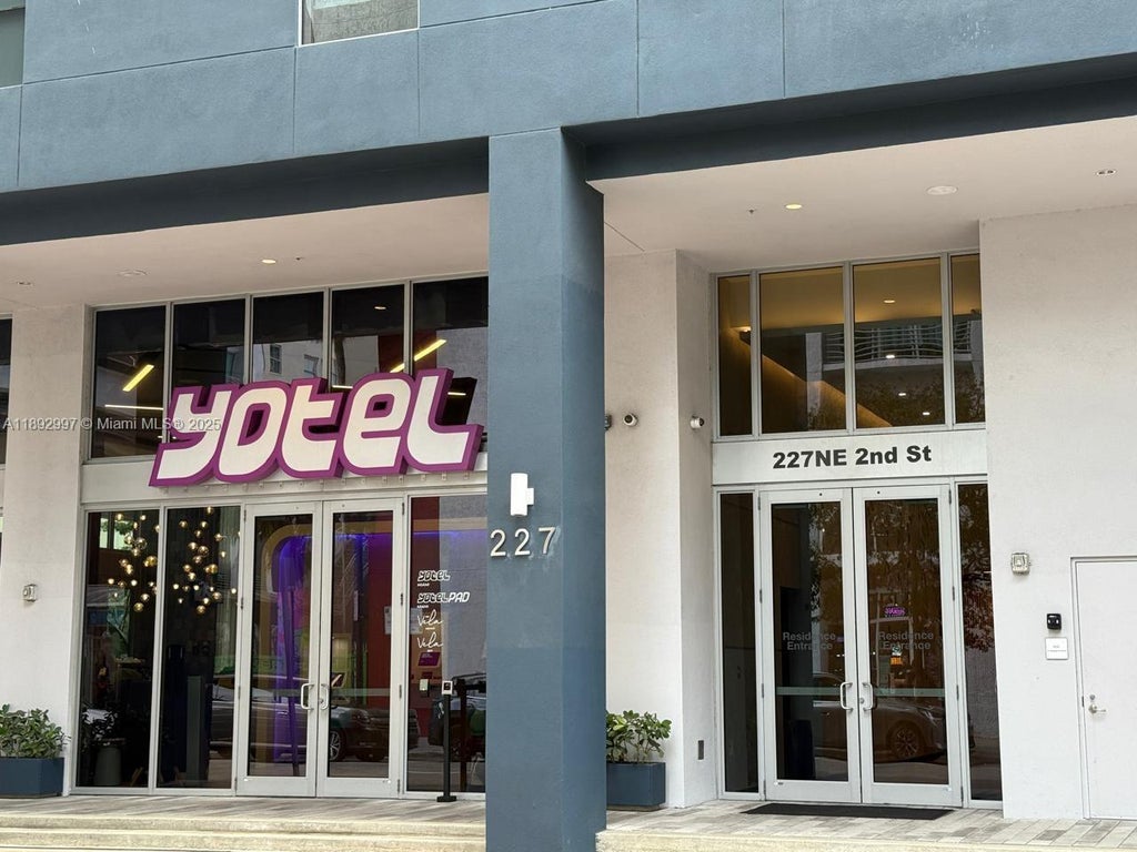 227 Ne 2nd St 2105, Miami