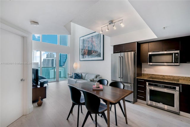 5 of 33 - 41 Se 5th St 1709, Miami, FL
