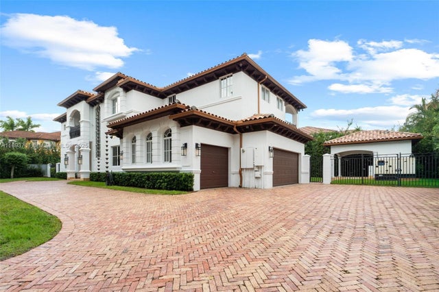 5 of 53 - 16763 Nw 77th Path, Miami Lakes, FL