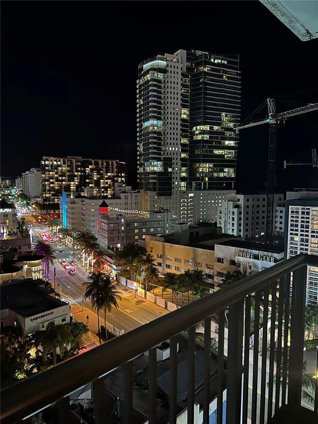 1 of 25 - 1800 Collins Ave 15b, Miami Beach, FL