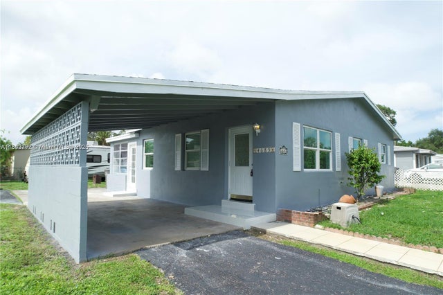 2 of 4 - 4685 Sw 33rd Dr, West Park, FL