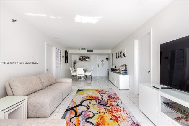 1 of 14 - 210 174th St 807, Sunny Isles Beach, FL
