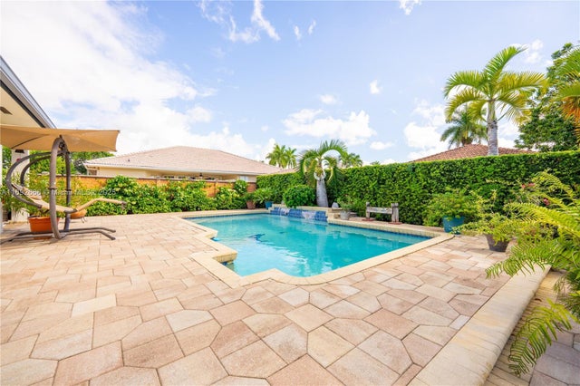 4 of 64 - 2275 Sw 143rd Ct, Miami, FL