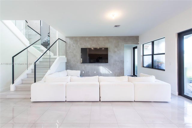 4 of 18 - 4426 Sw 173rd Ave, Miramar, FL