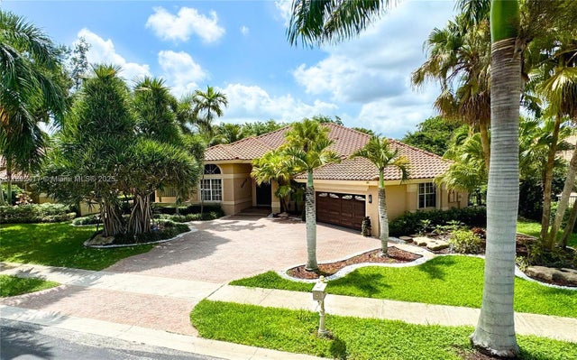 3 of 72 - 375 Sabal Way, Weston, FL