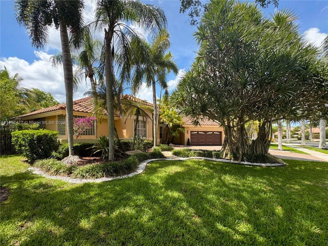 4 of 72 - 375 Sabal Way, Weston, FL