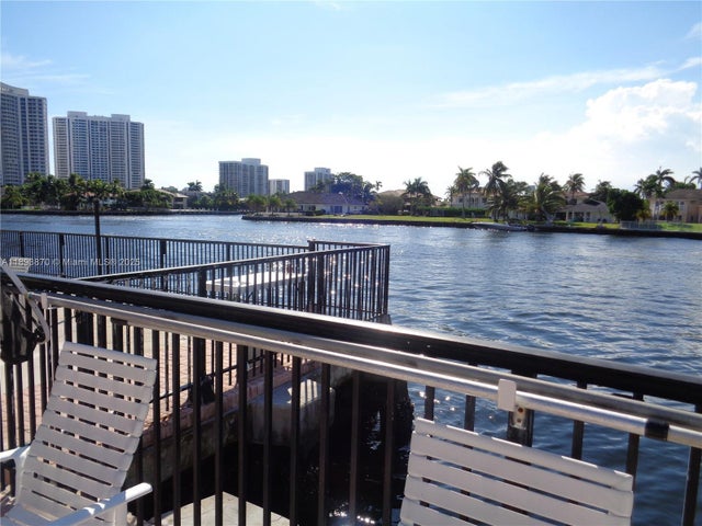 4 of 92 - 3127 S Ocean Dr 219, Hallandale Beach, FL