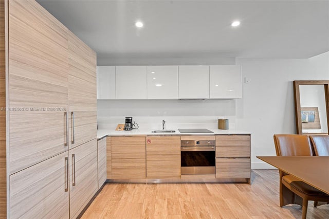 4 of 47 - 777 N Ocean Dr N528, Hollywood, FL