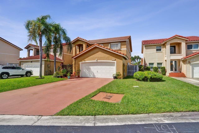 4 of 39 - 10190 Sw 138th Ct, Miami, FL