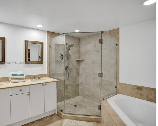 4 of 12 - 1755 E Hallandale Beach Blvd 105e, Hallandale Beach, FL