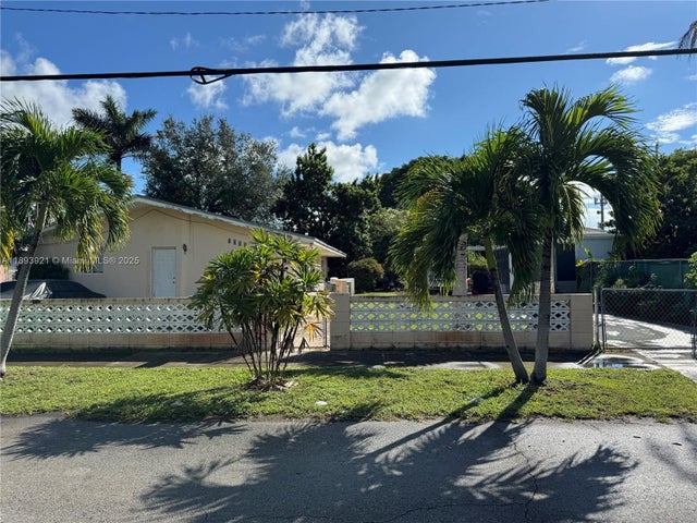 2 of 4 - 5955 Nw 18th Ave, Miami, FL