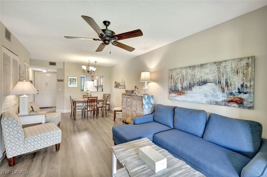 7406 Lake Breeze Dr 314, Fort Myers