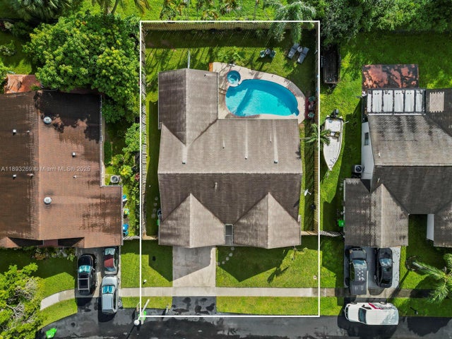 3 of 29 - 5236 Nw 99th Ave, Sunrise, FL