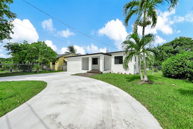 1 of 16 - 1847 Nw 82nd St, Miami, FL