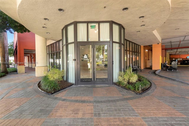 1 of 36 - 110 N Federal Hwy 909, Fort Lauderdale, FL