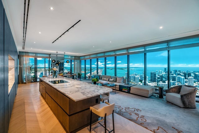 2 of 16 - 300 N Biscayne Blvd 7803, Miami, FL