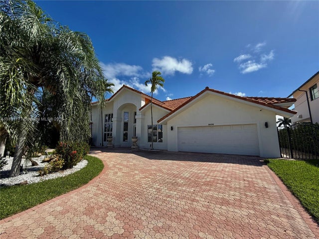 3 of 31 - 3030 Ne 42nd St, Fort Lauderdale, FL