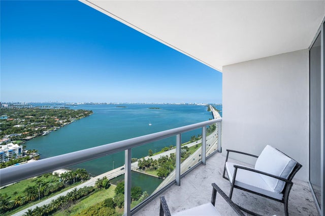 2 of 20 - 601 Ne 36th St 2908, Miami, FL