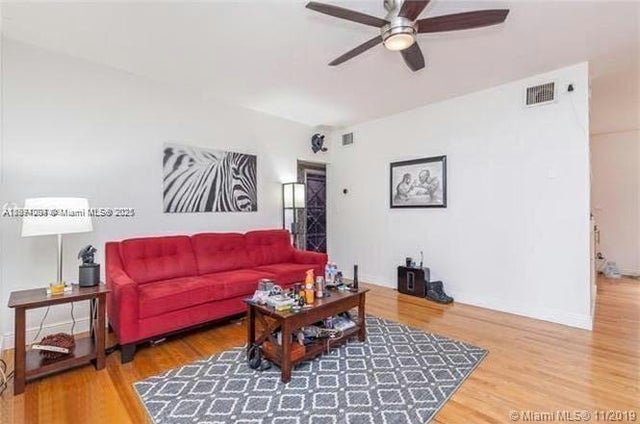 3 of 17 - 1025 Ne 17th Way, Fort Lauderdale, FL