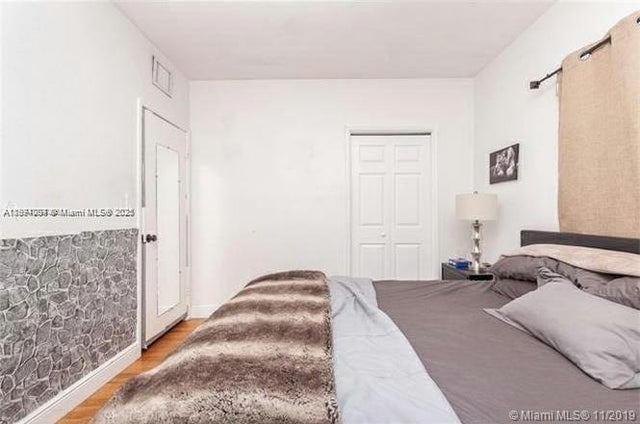 5 of 17 - 1025 Ne 17th Way, Fort Lauderdale, FL