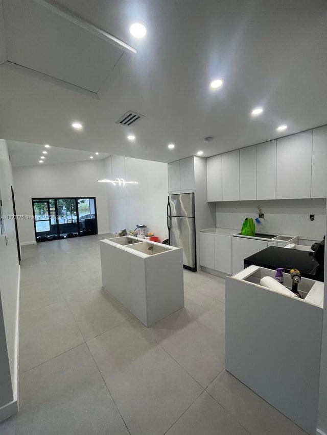 5 of 18 - 5521 Sw 24th Ave, Dania Beach, FL