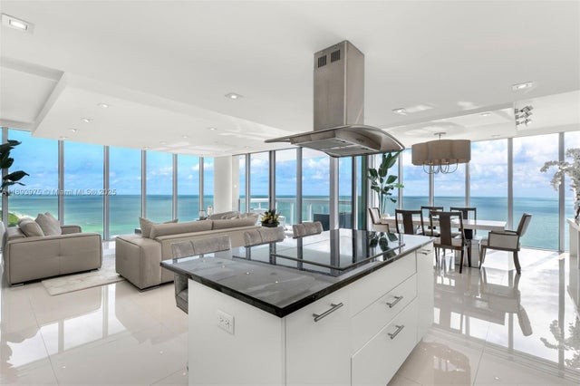 1 of 29 - 6899 Collins Ave Lph04, Miami Beach, FL