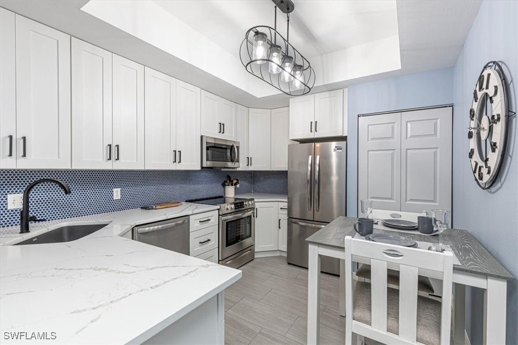 809 Augusta Blvd 3, Naples