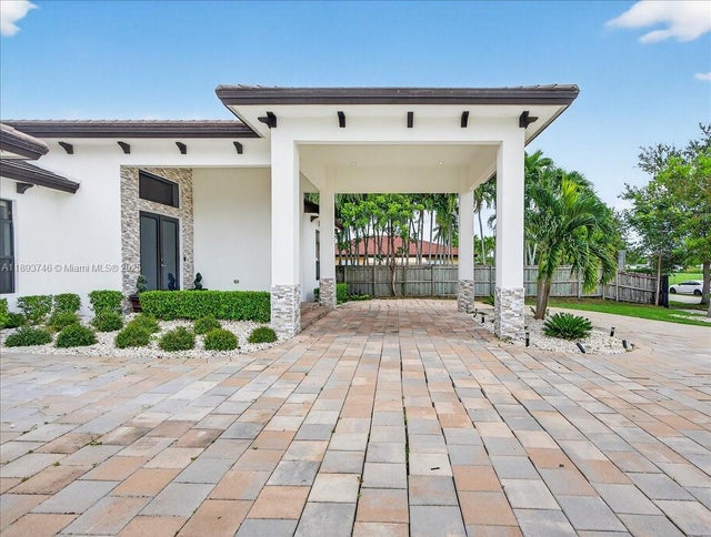 5 of 61 - 19200 Belview Dr, Cutler Bay, FL