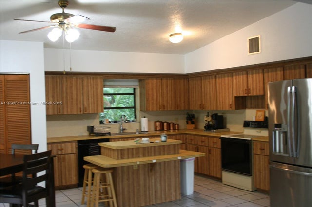 5 of 29 - 155 Iroquois St, Tavernier, FL