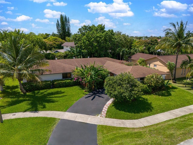 1 of 16 - 6830 Sw 93rd Ct, Miami, FL