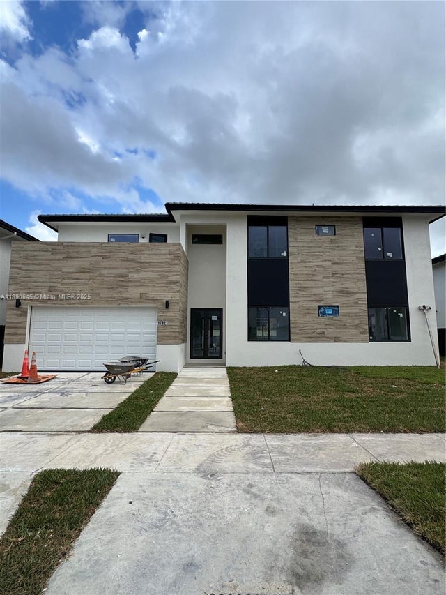 1 of 24 - 17921 Sw 149th Ct, Miami, FL