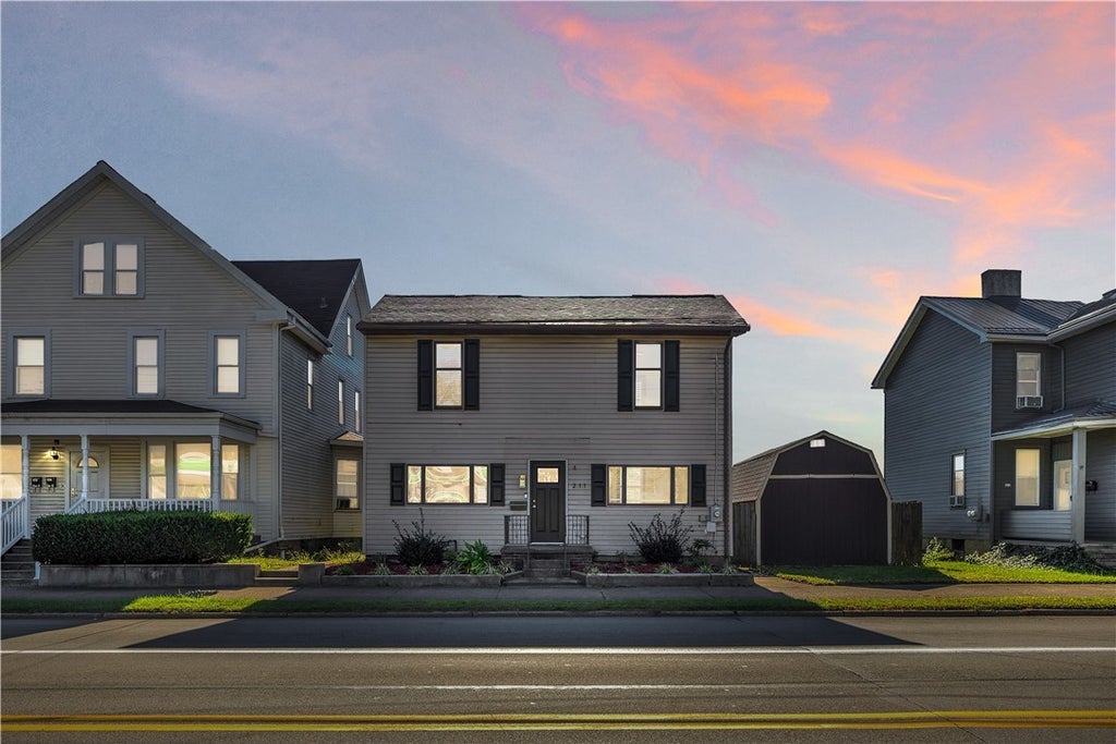 211 Lloyd Avenue, Latrobe