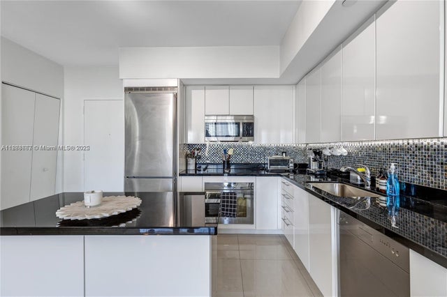 5 of 18 - 92 Sw 3rd St 3012, Miami, FL