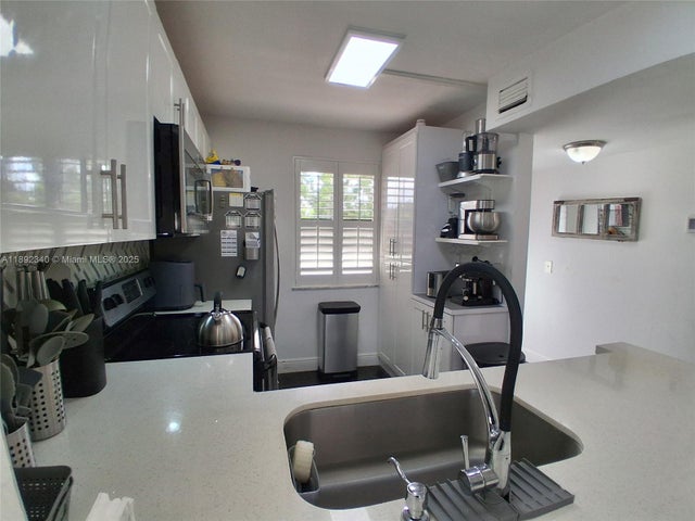 5 of 93 - 2786 Nw 104th Ave 309, Sunrise, FL