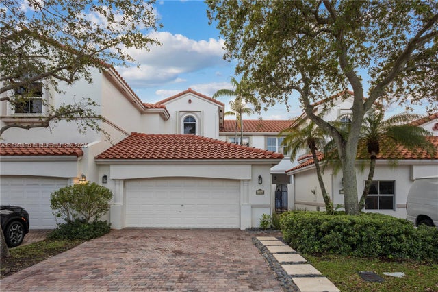 2 of 34 - 1396 Harbor Vw W, Hollywood, FL