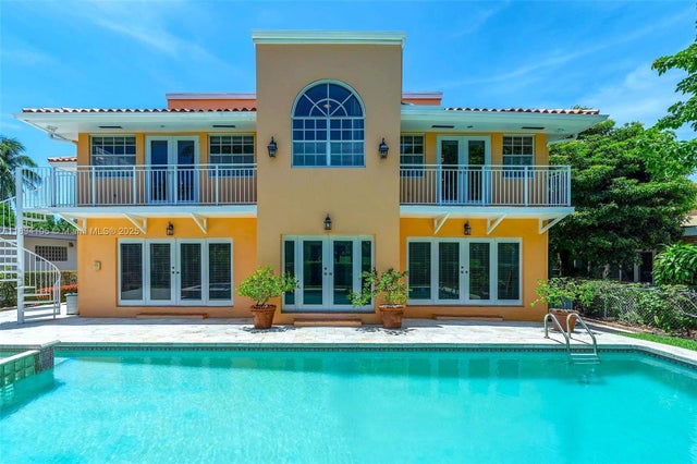 4 of 43 - 5309 Alton Rd, Miami Beach, FL