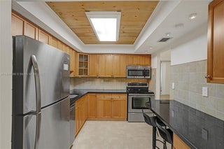 Photo of Listing #A11894156