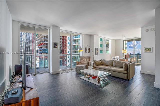 2 of 29 - 253 Ne 2nd St 3203, Miami, FL