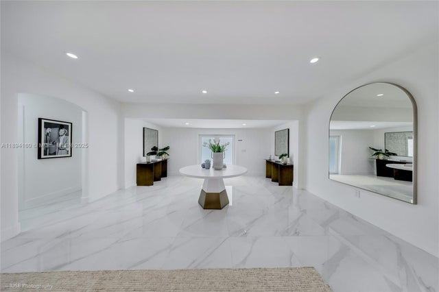 3 of 42 - 871 Ne 81st St, Miami, FL