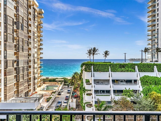 5 of 32 - 6422 Collins Ave 701, Miami Beach, FL