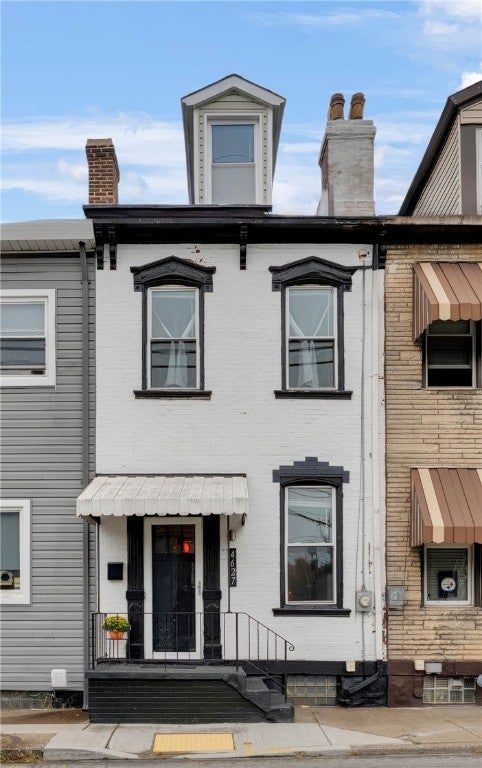 4627 Friendship Avenue, Bloomfield