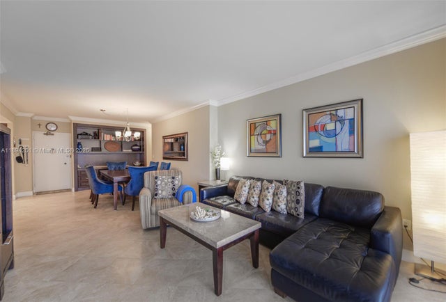5 of 24 - 1950 S Ocean Dr 11k, Hallandale Beach, FL