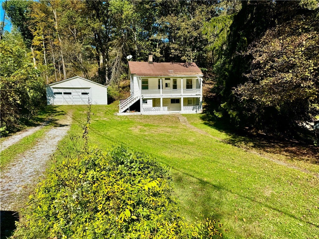 299 Stone Quarry Road, Center