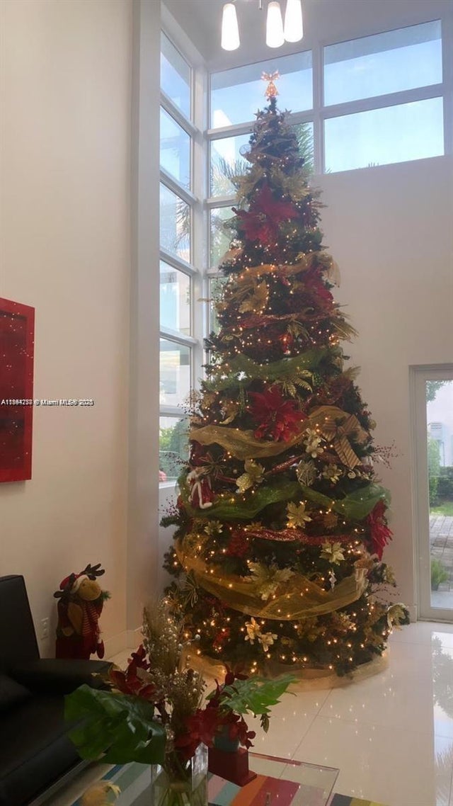 3 of 9 - 9880 Nw 74th Ter, Doral, FL